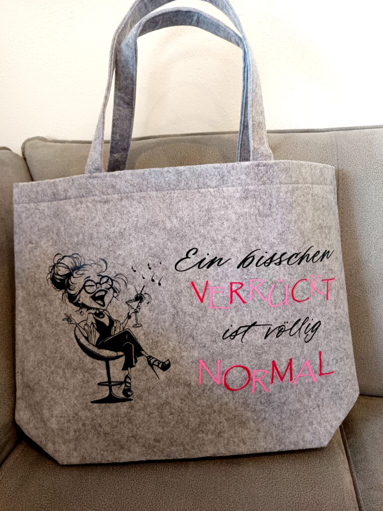 Maße: 38x42x10 / ab 20€